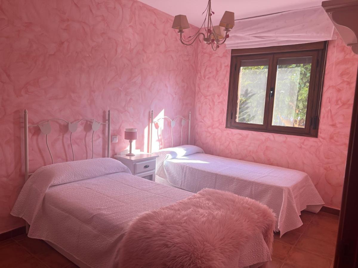 Villa La Parra En El Corazon De La Sierra De Gata Сантибаньес-эль-Альто Экстерьер фото